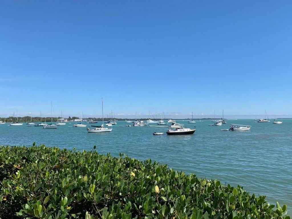 Beach Getaway Pool Condo Between The Island Marina And Beachブレイデントン・ビーチ エクステリア 写真