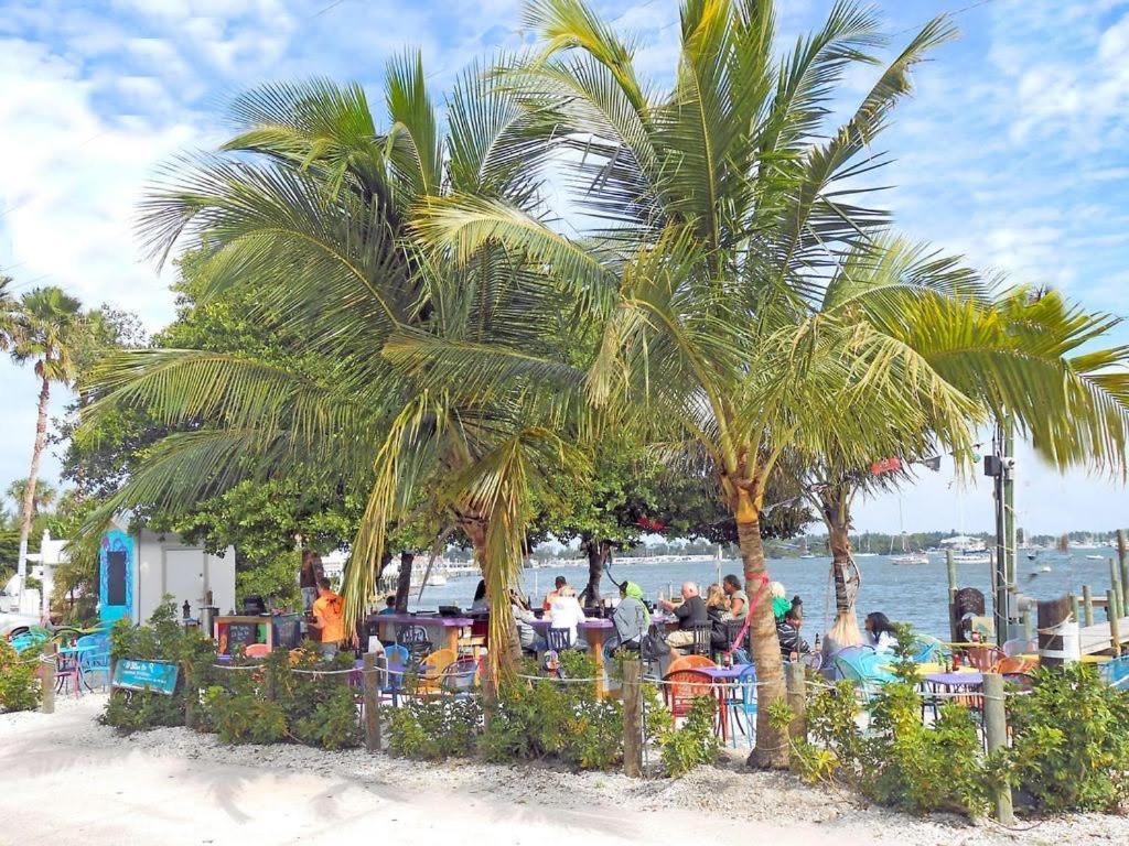 Beach Getaway Pool Condo Between The Island Marina And Beachブレイデントン・ビーチ エクステリア 写真